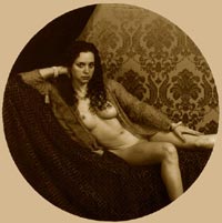 Dara 8 Nude